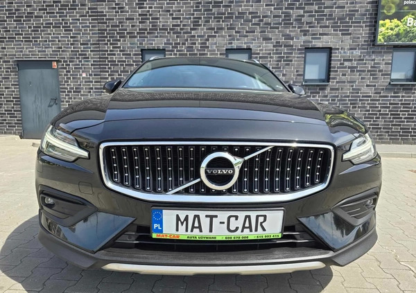 Volvo V60 Cross Country cena 132900 przebieg: 179000, rok produkcji 2020 z Zabrze małe 781